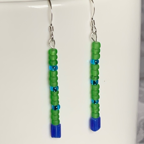 Seattle Seahawk’s Earrings - Picture 2 of 3